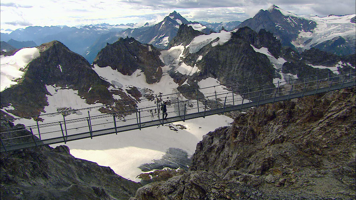 Jeff crosses highest suspension bridge in Europe